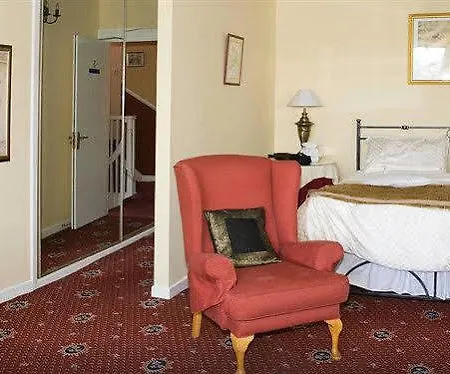 Desmond House 4* קינסייל